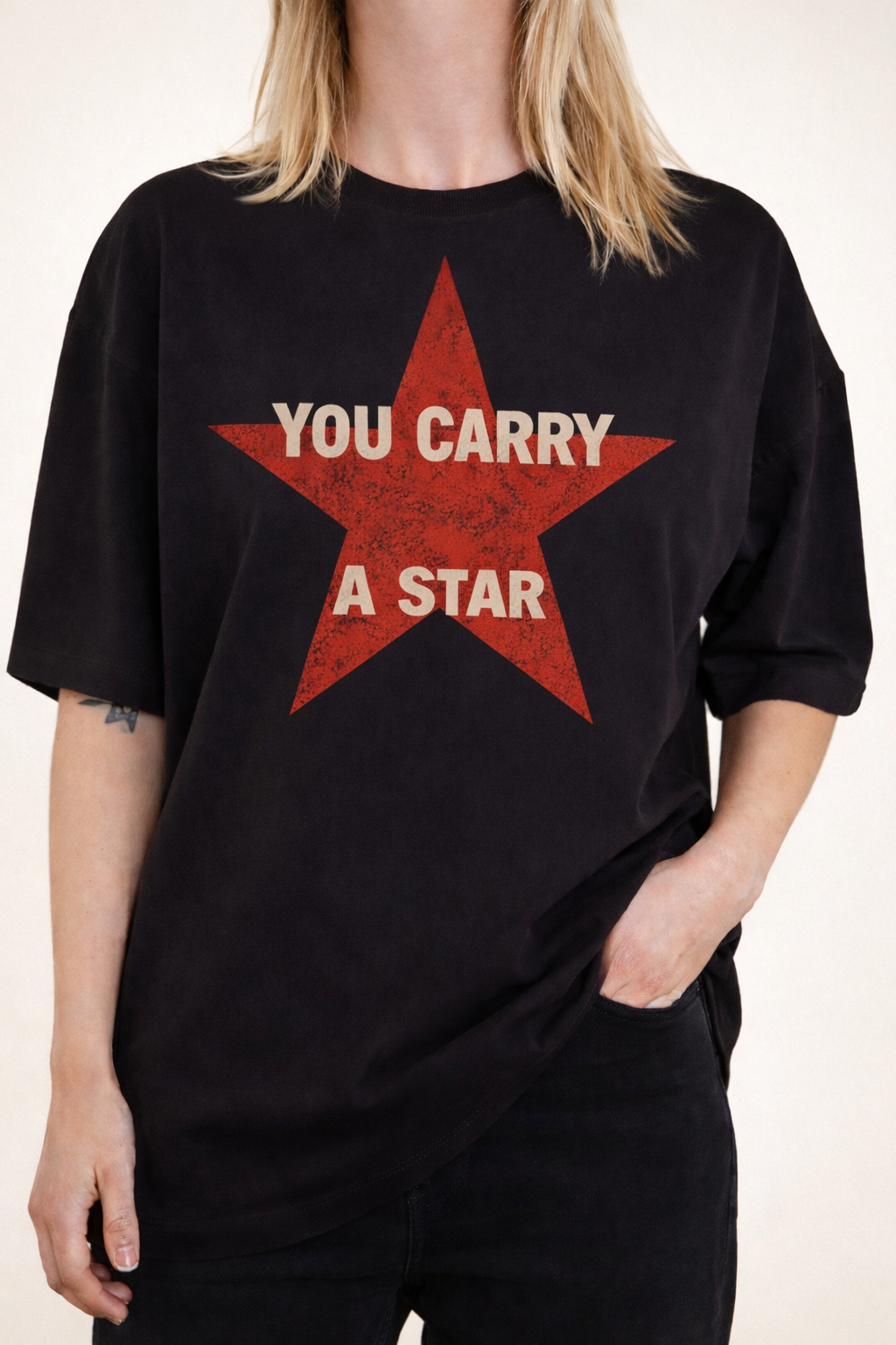 STAR CARRIER OVERSIZED UNISEX TEE