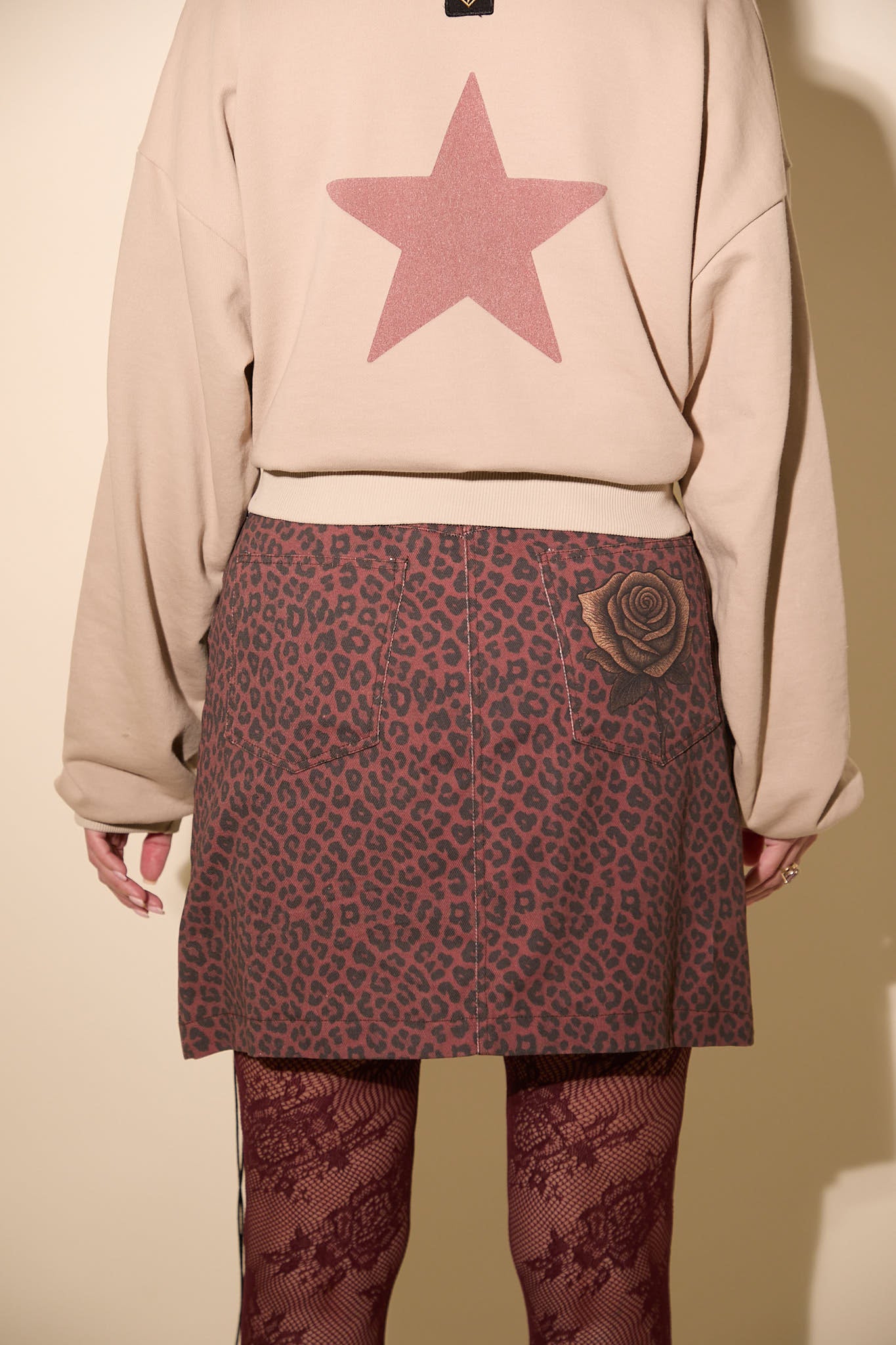 Iconic Star Sweatshirt Cream Version