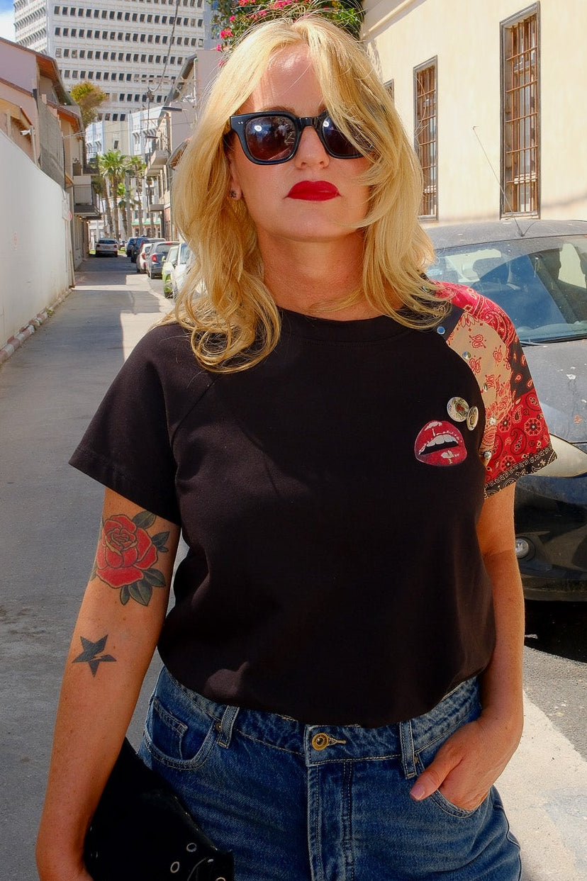 Read My Lips Tee – Limited Edition